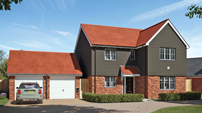 4 Bedroom Detached House For Sale In Brockhills Lane, New Milton, BH25