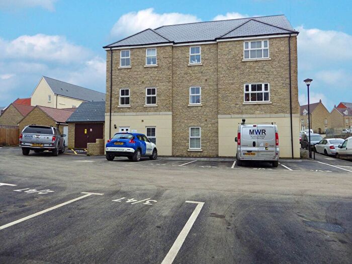 2 Bedroom Apartment To Rent In Truscott Avenue, Swindon, Wiltshire, SN25