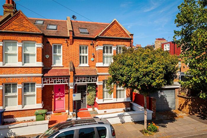 4 Bedroom End Of Terrace House For Sale In Blandford Road, W4