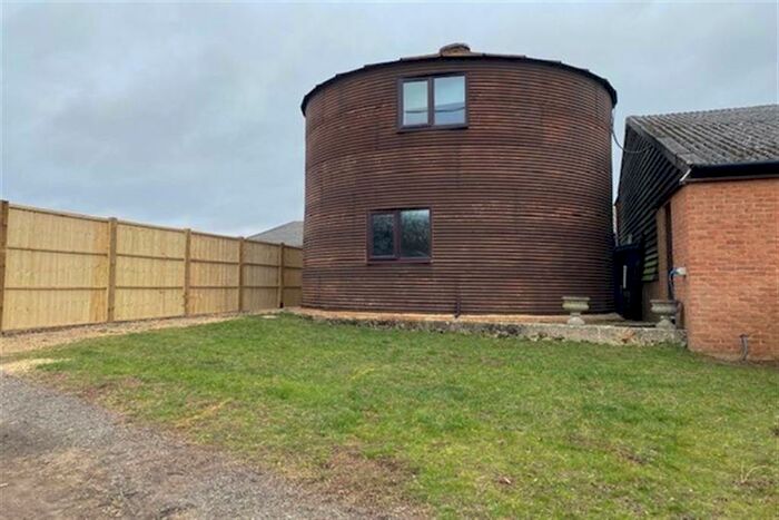 1 Bedroom Detached House To Rent In Hook, Hampshire, RG27