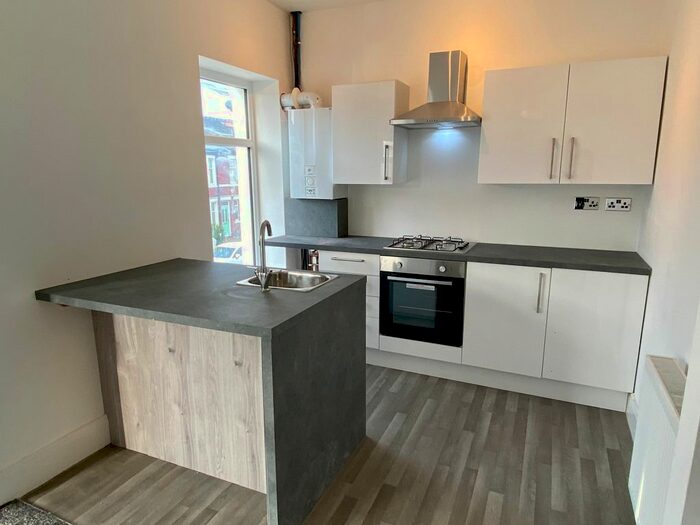 2 Bedroom Flat To Rent In Seafield Road, Blackpool, FY1