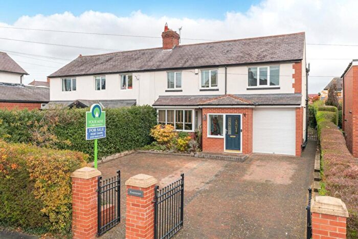 5 Bedroom Semi-Detached House For Sale In The Grove, Rowlands Gill, Tyne And Wear, NE39