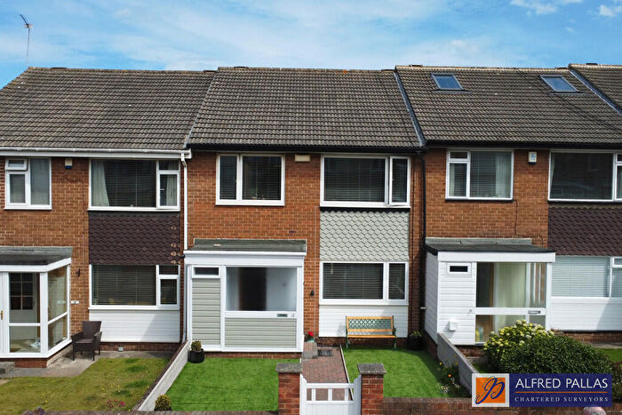 3 Bedroom Terraced House For Sale In Westcliffe Road, Seaburn, SR6