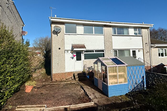 3 Bedroom Semi Detached House For Sale In Alton Way, West Kilbride, KA23