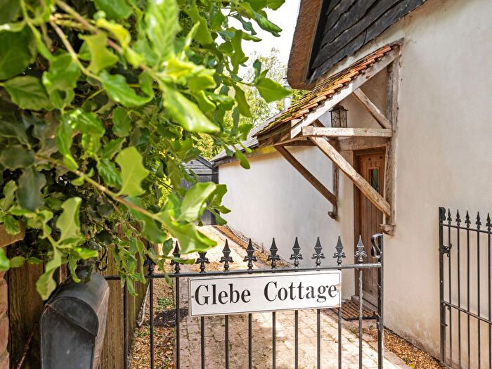 3 Bedroom Cottage For Sale In Glebe Cottage, Andover, SP11