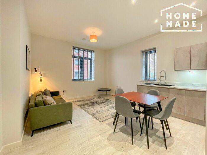 2 Bedroom Flat To Rent In Victoria Riverside, Leeds, LS10