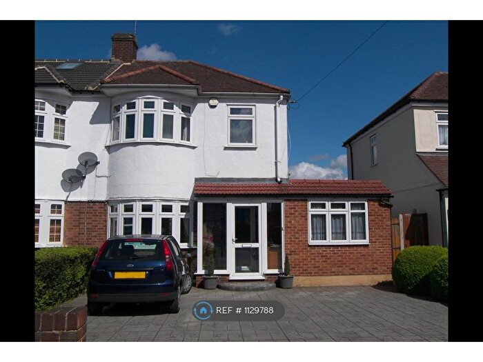 5 Bedroom Semi-Detached House To Rent In Forest Road, Hainault, IG6