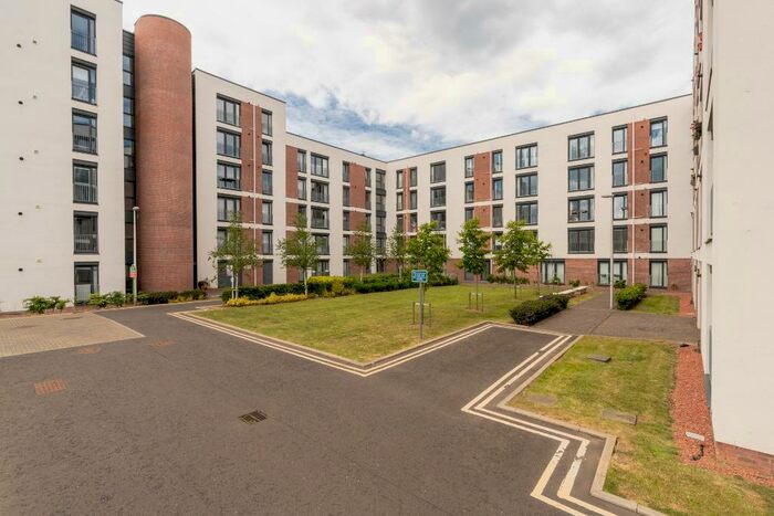 2 Bedroom Flat To Rent In Arneil Place, Edinburgh, EH5