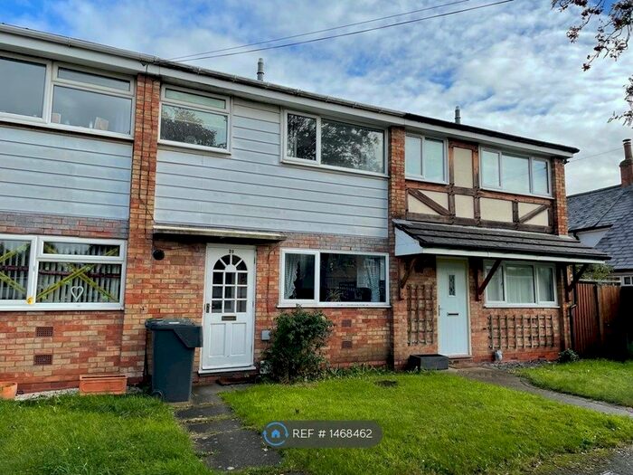 3 Bedroom Terraced House To Rent In Chadcote Way, Catshill, Bromsgrove, B61