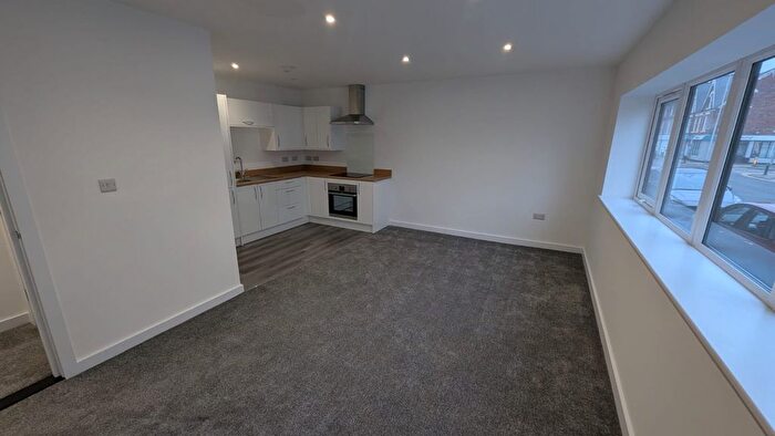 1 Bedroom Flat To Rent In Percy Street, Hull, HU2