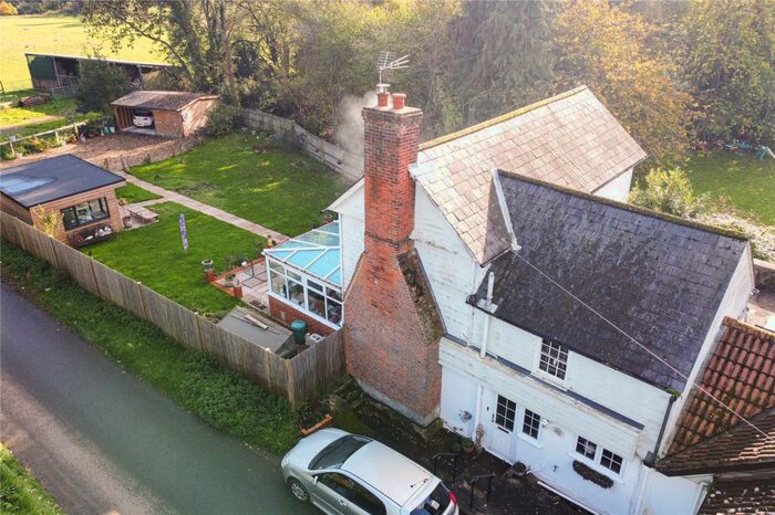 3 Bedroom Semi-Detached House For Sale In Lughorse Lane, Hunton, Maidstone, Kent, ME15