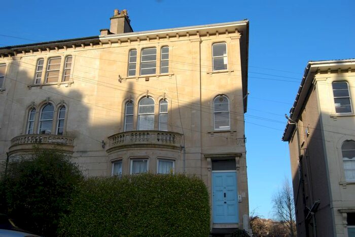 2 Bedroom Flat To Rent In Elmgrove Road, Redland, Bristol, BS6