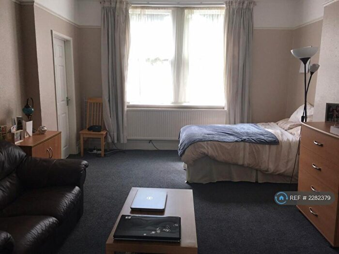 Studio To Rent In Woodstock Road, Redland, Bristol, BS6