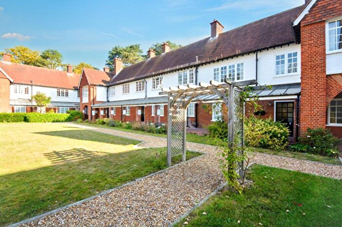 1 Bedroom Flat For Sale In Flat, Sollershott Hall, Letchworth Garden City, SG6