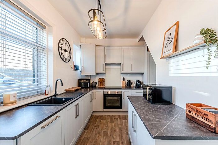 2 Bedroom Terraced House For Sale In Highfield Terrace, Rawdon, Leeds, LS19