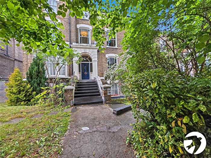 3 Bedroom Semi-Detached House To Rent In Manor Park, London, SE13