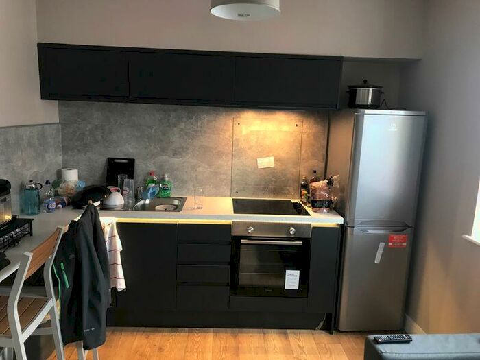 3 Bedroom Flat To Rent In Gloucester Road, Bristol, BS7