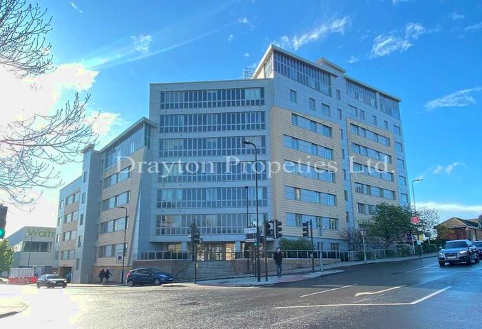 2 Bedroom Flat To Rent In Luminosity Court, Drayton Green Road, West Ealing, W13