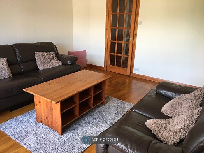 2 Bedroom Flat To Rent In Lord Hays Grove, Aberdeen, AB24