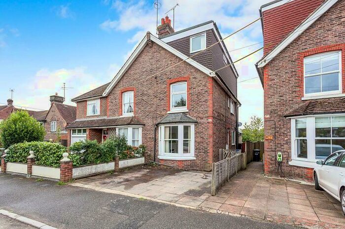 5 Bedroom Semi-Detached House To Rent In College Road, Haywards Heath, RH16