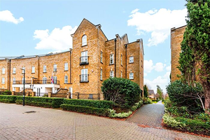 2 Bedroom Apartment To Rent In Monellan Crescent, Caldecotte, Milton Keynes, Buckinghamshire, MK7