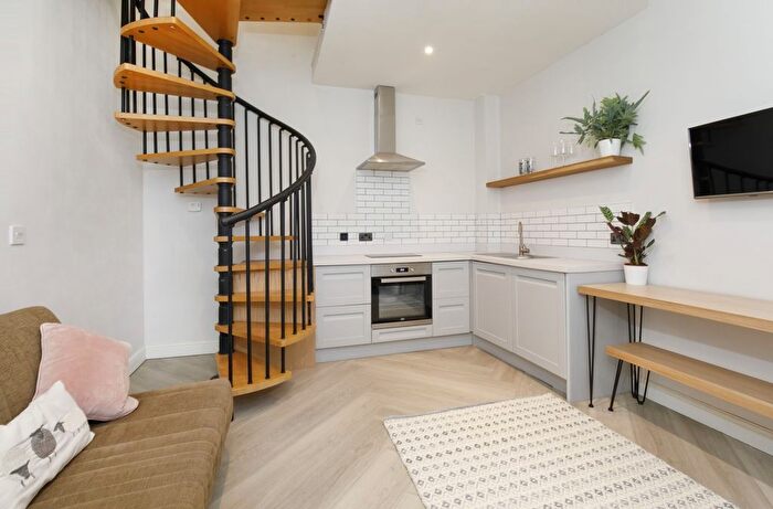 1 Bedroom Terraced House To Rent In Bowling Green Lane, York, YO31