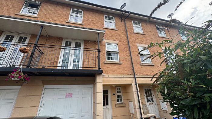 4 Bedroom Property To Rent In Johnson Court, Northampton, NN4