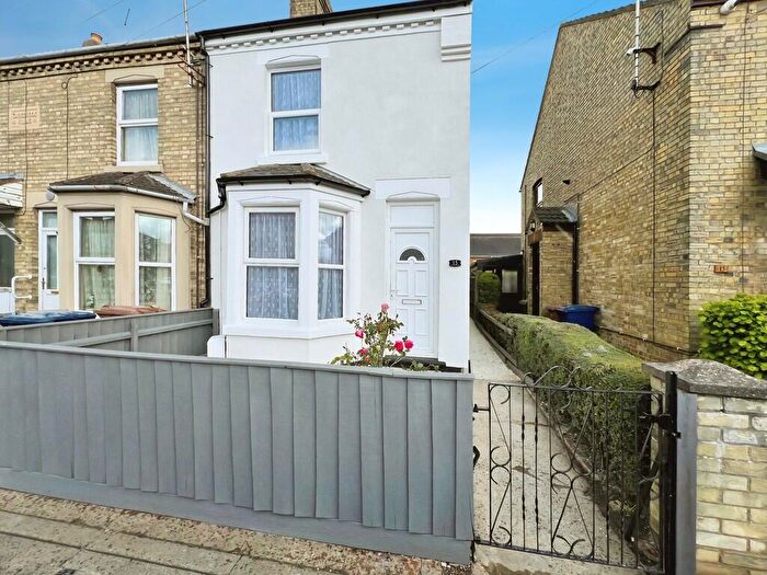 3 Bedroom End Of Terrace House To Rent In Darthill Road, March, PE15