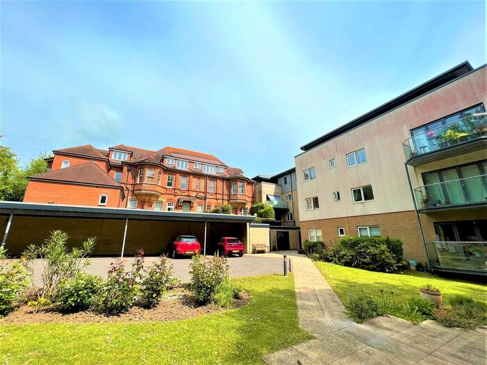 2 Bedroom Flat To Rent In Grange Road, Hastings, TN34