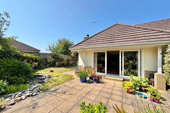 3 Bedroom Bungalow For Sale In Harmans Cross, BH20 - Photo 5