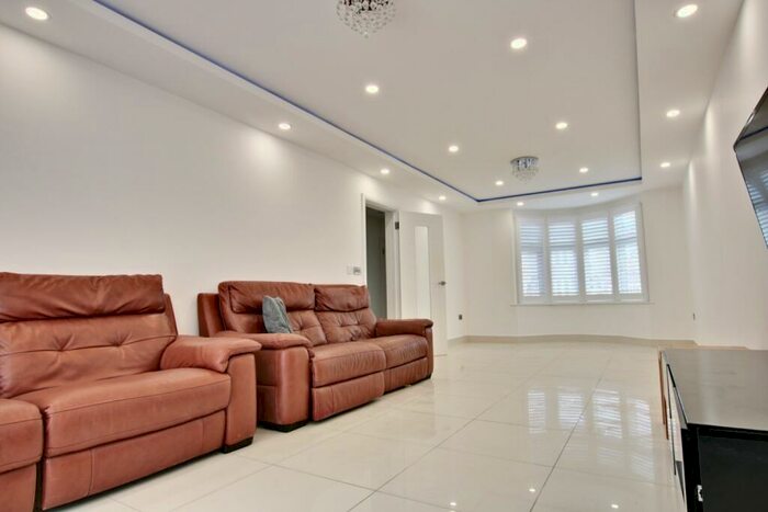 5 Bedroom Semi-Detached House To Rent In Penhill Road, Bexley, Kent, DA5