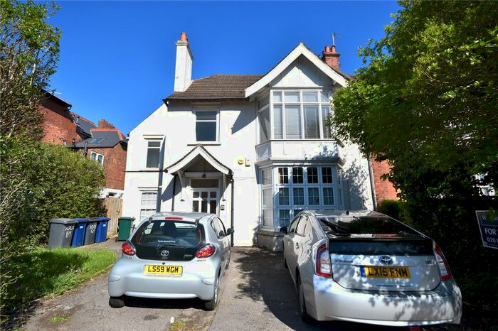 3 Bedroom Flat To Rent In High Road, Whetstone, London, N20