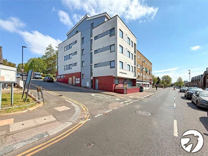 2 Bedroom Flat To Rent In Wells Park Road, Sydenham, London, SE26