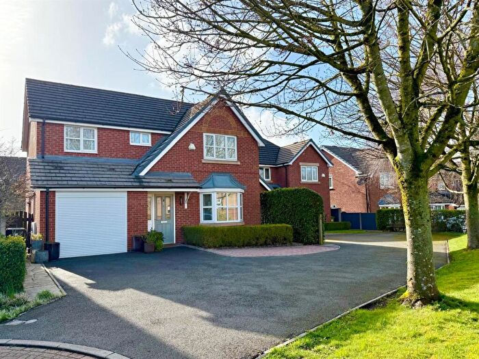 4 Bedroom Detached House For Sale In Buckingham Drive, Macclesfield, SK11