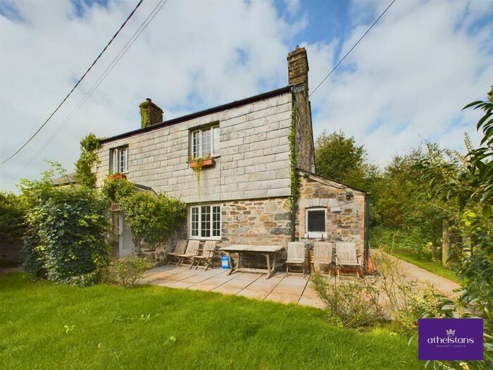 3 Bedroom Semi-Detached House To Rent In Kelly, Lifton, PL16