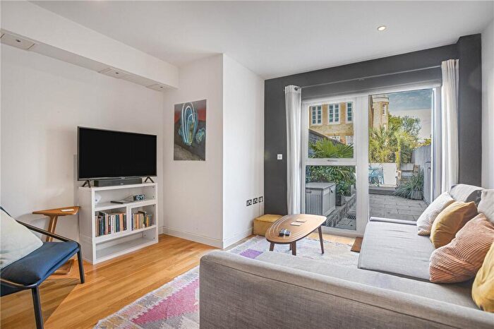 1 Bedroom Apartment To Rent In Sans Walk, London, EC1R