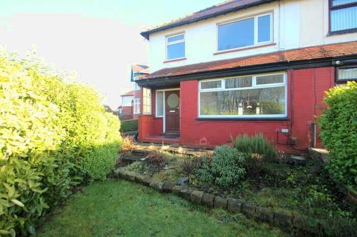 3 Bedroom Semi-Detached House To Rent In Copgrove Road, Oakwood, Leeds, LS8