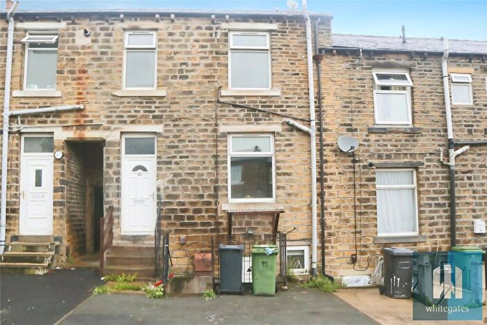 2 Bedroom Terraced House To Rent In College Street, Crosland Moor, Huddersfield, HD4