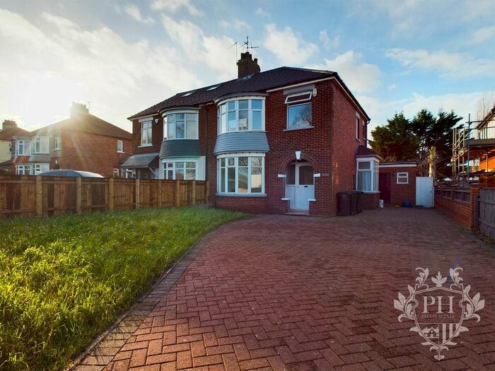 3 Bedroom Semi-Detached House To Rent In Marton Road, Middlesbrough, TS4