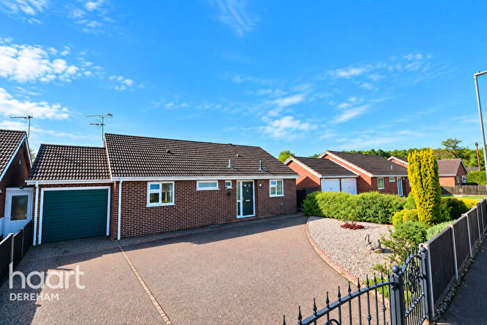 3 Bedroom Detached Bungalow For Sale In Watersfield Way, Dereham, NR19