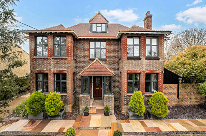 6 Bedroom Detached House For Sale In Vicarage Road, Yalding, ME18