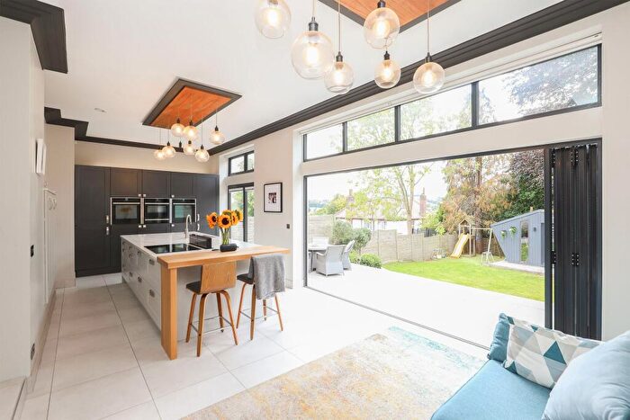 5 Bedroom Detached House For Sale In Chorley Drive, Sheffield, S10