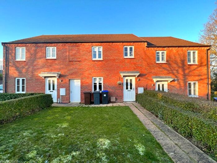 3 Bedroom Terraced House For Sale In Sears Close, Flore, Northamptonshire, NN7