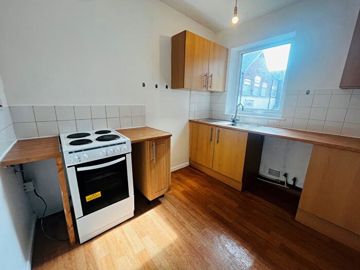 1 Bedroom Studio To Rent In South Place, Chesterfield, S40