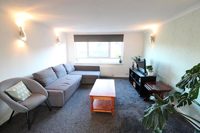 2 Bedroom Flat To Rent In Abbey Road, Top Floor, Torry, AB11