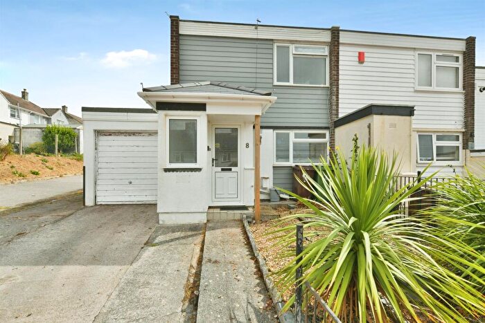 2 Bedroom End Of Terrace House For Sale In Waltham Place, Plymouth, PL2