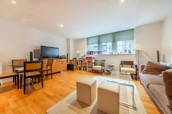 2 Bedroom Flat To Rent In Romney House, Marsham Street, Westminster, London, SW1P