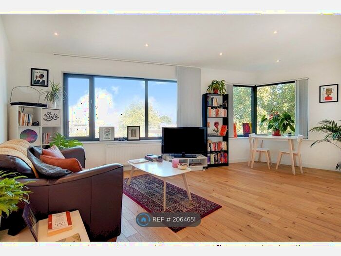 1 Bedroom Flat To Rent In Evelyn Street, London, SE8