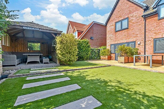 3 Bedroom Detached House For Sale In Crispin Close, New Romney, Kent, TN28