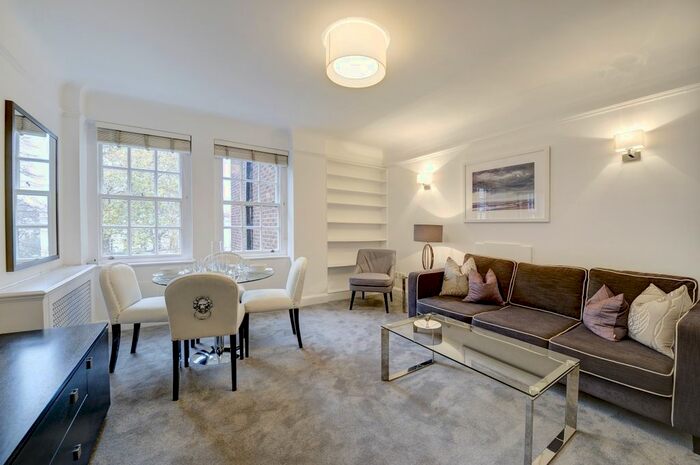 2 Bedroom Flat To Rent In Fulham Road, London, SW3